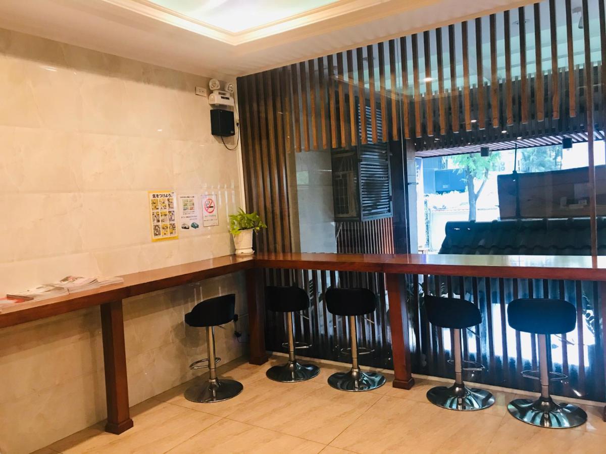 Azumaya Hotel Le Thanh Ton Хошимин Екстериор снимка